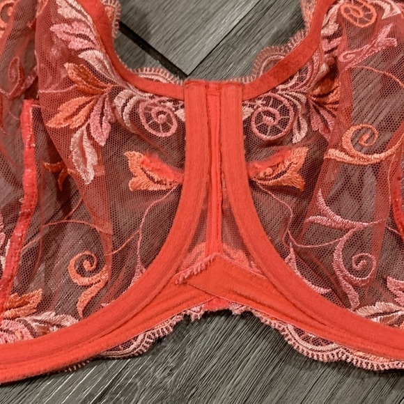 Soma Sensuous Lace Unlined Coral Underwire Bra     size 38G - Picture 6 of 8
